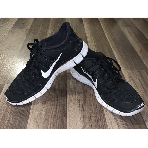 Nike Shoes - Black & White Nike Free 5.0 Sneakers